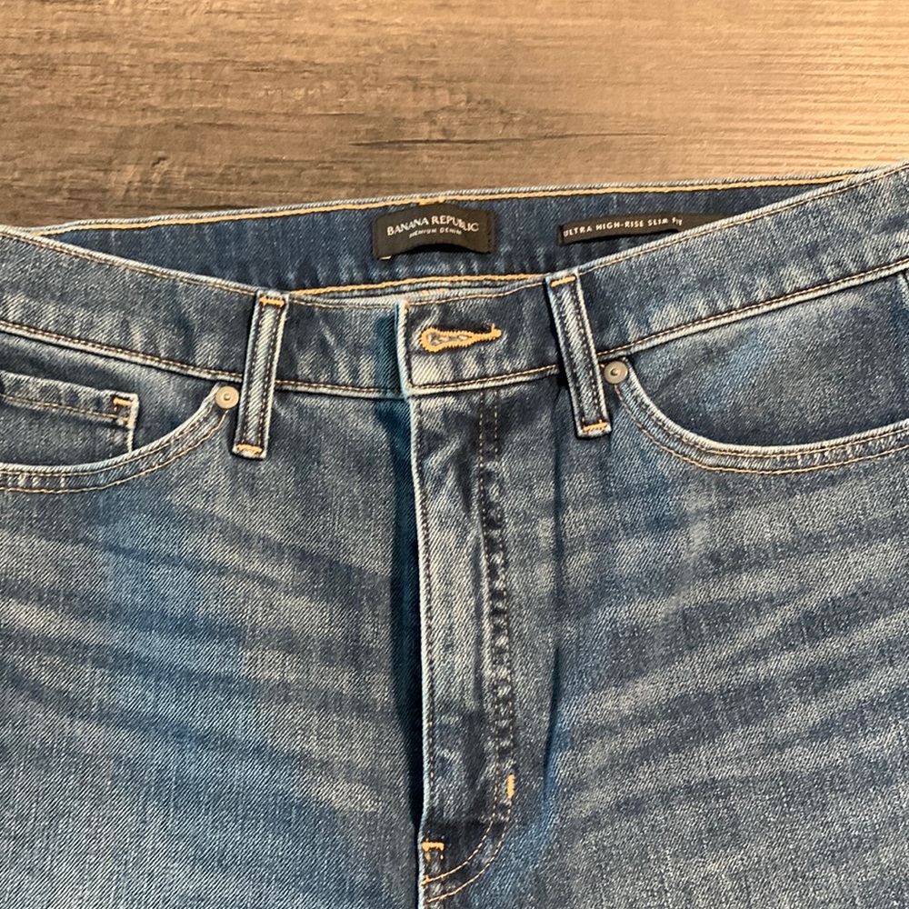 Banana Republic size 31L Ultra High Rise Slim jeans